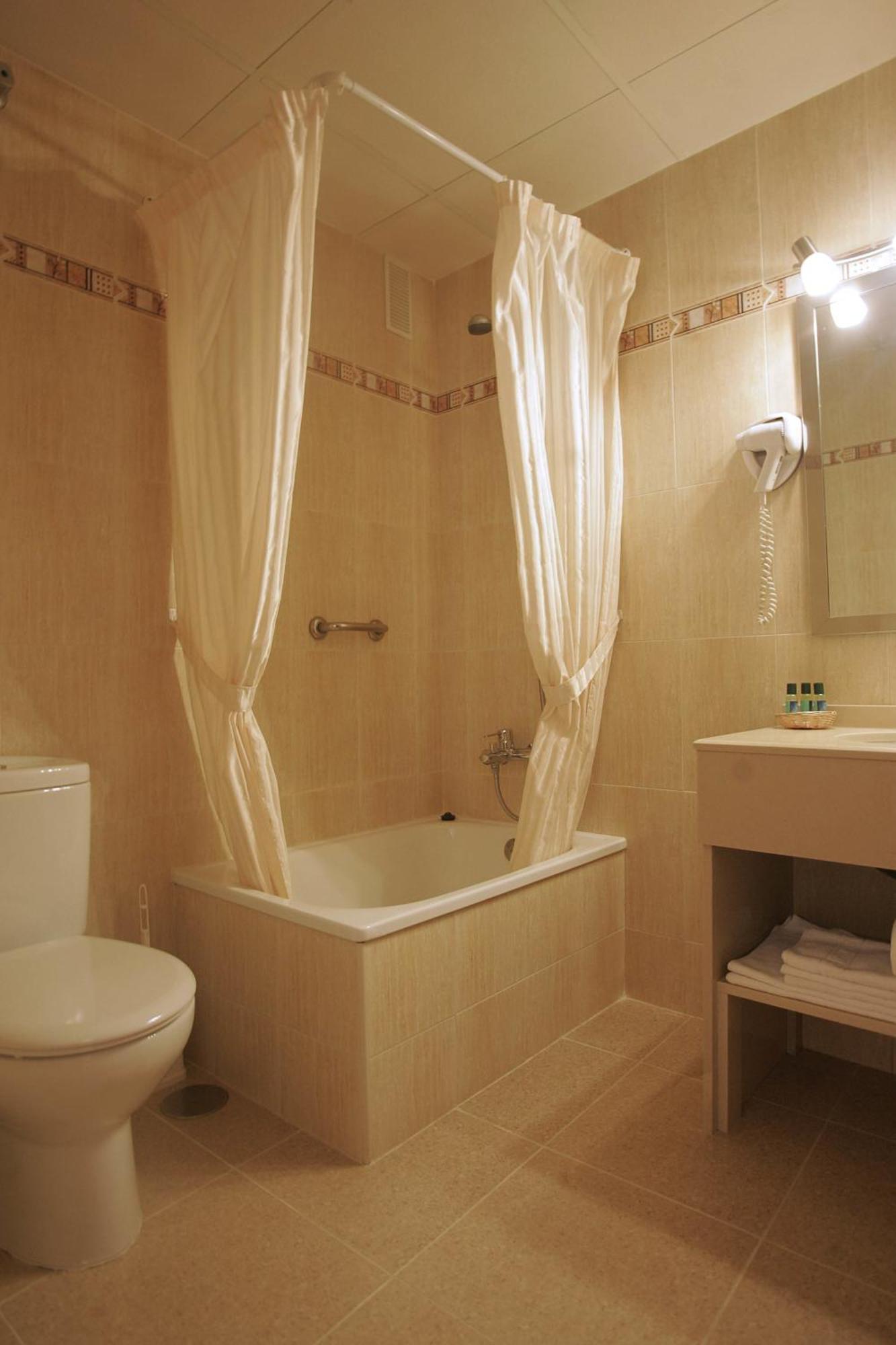 Hotel Goartin Malaga Room photo