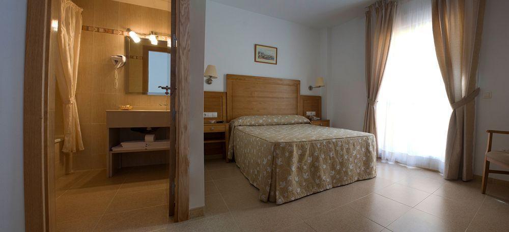 Hotel Goartin Malaga Exterior photo