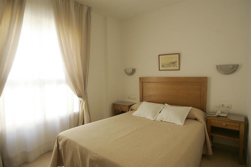 Hotel Goartin Malaga Exterior photo