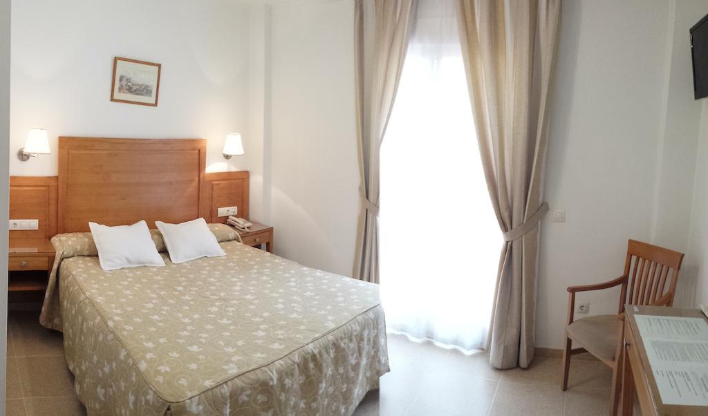 Hotel Goartin Malaga Room photo