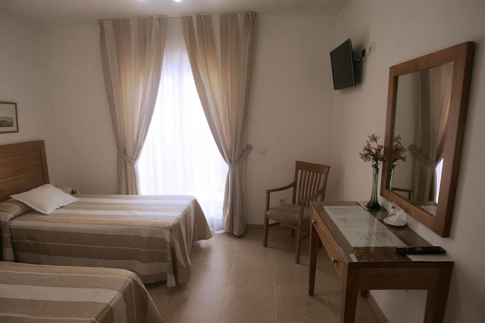 Hotel Goartin Malaga Exterior photo