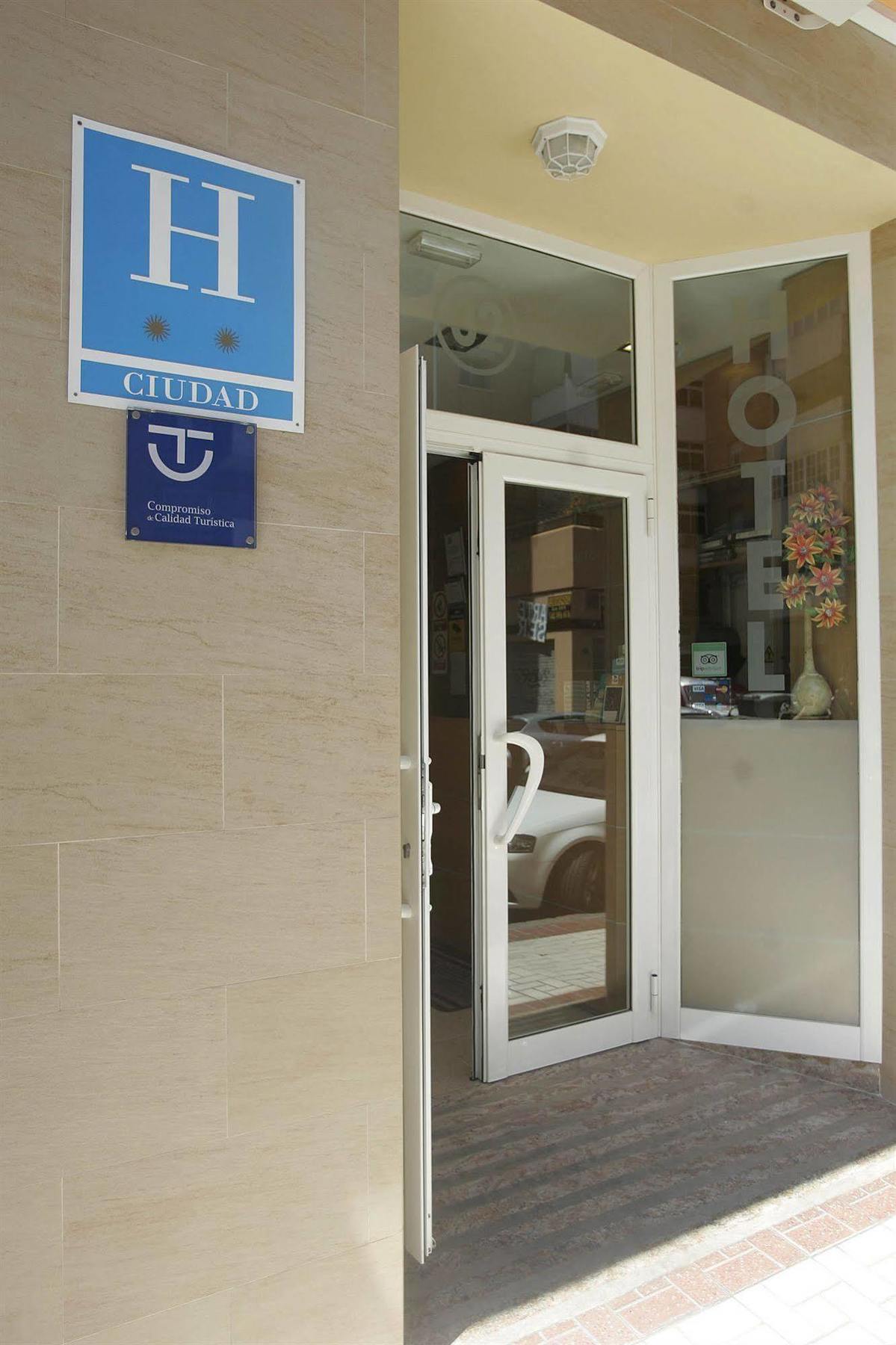 Hotel Goartin Malaga Exterior photo