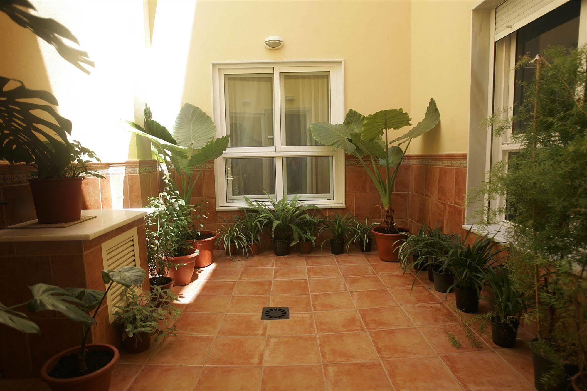 Hotel Goartin Malaga Exterior photo