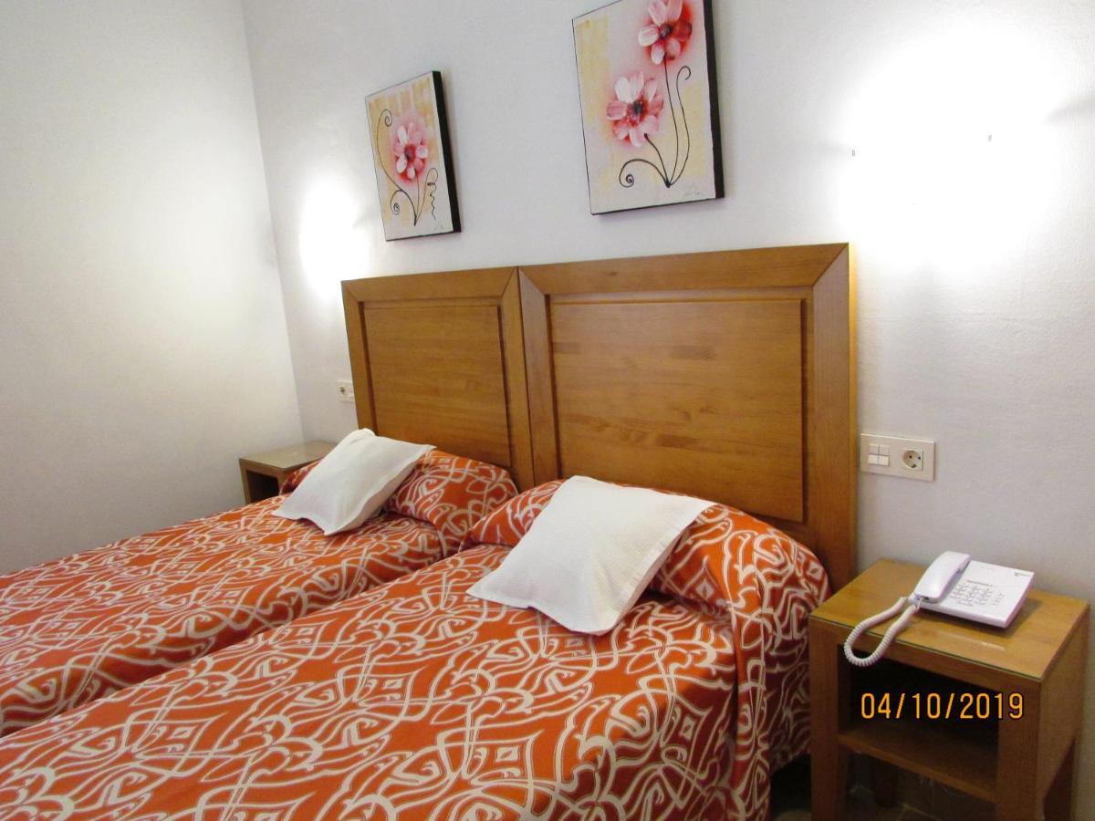 Hotel Goartin Malaga Exterior photo